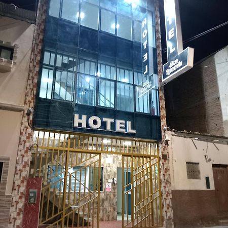Hotel Jose Ignacio Chepén Buitenkant foto