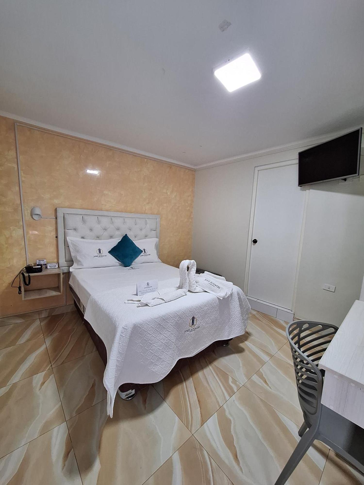 Hotel Jose Ignacio Chepén Buitenkant foto