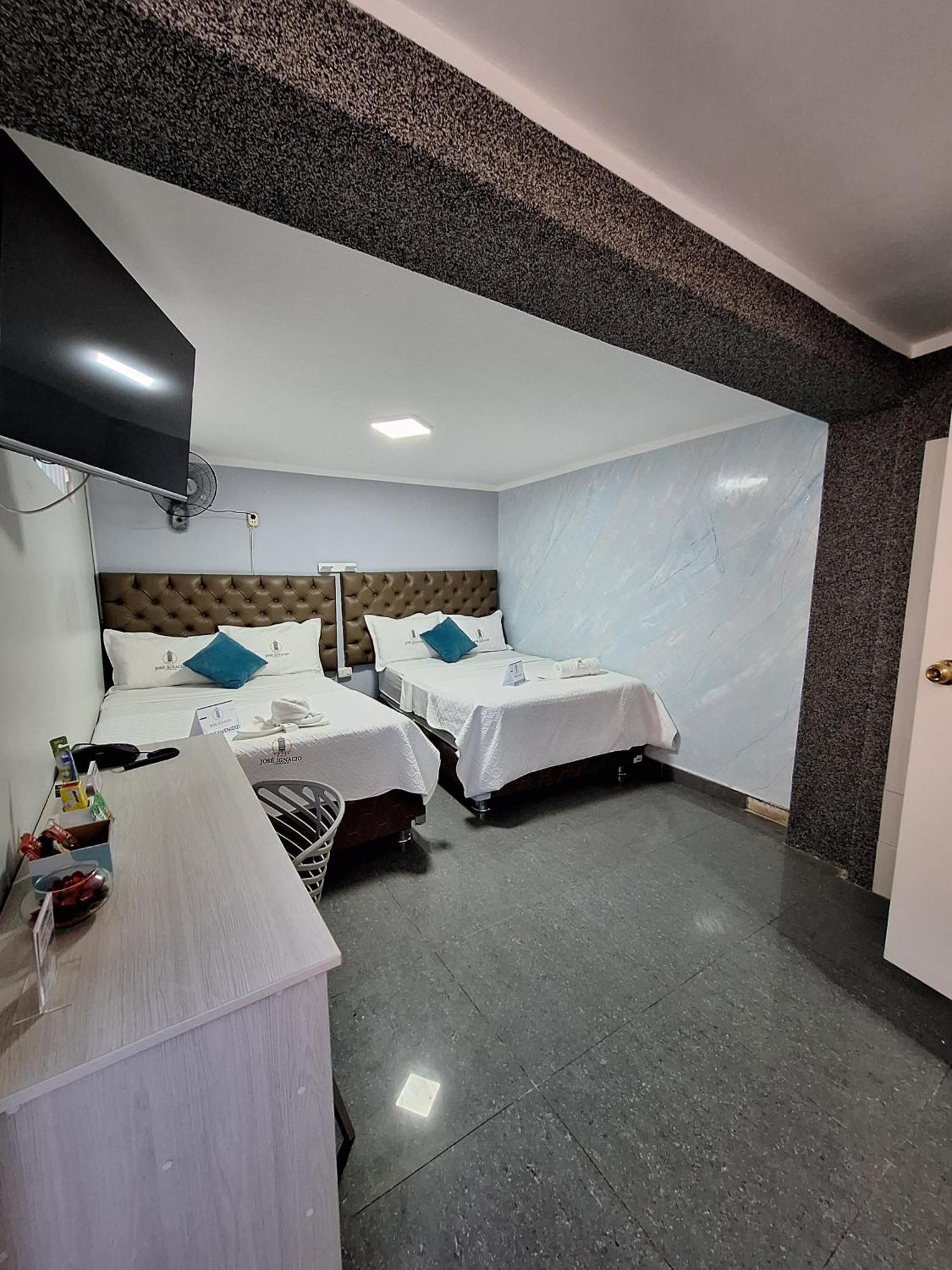 Hotel Jose Ignacio Chepén Buitenkant foto